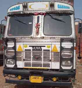 Tata 1615 Images